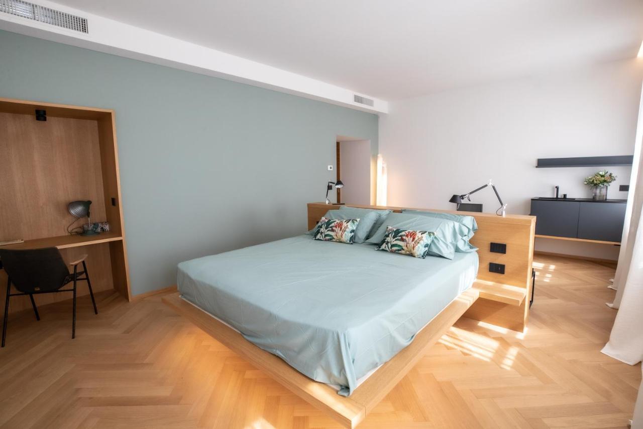 S1 Luxury Suites And Rooms 的里雅斯特 外观 照片