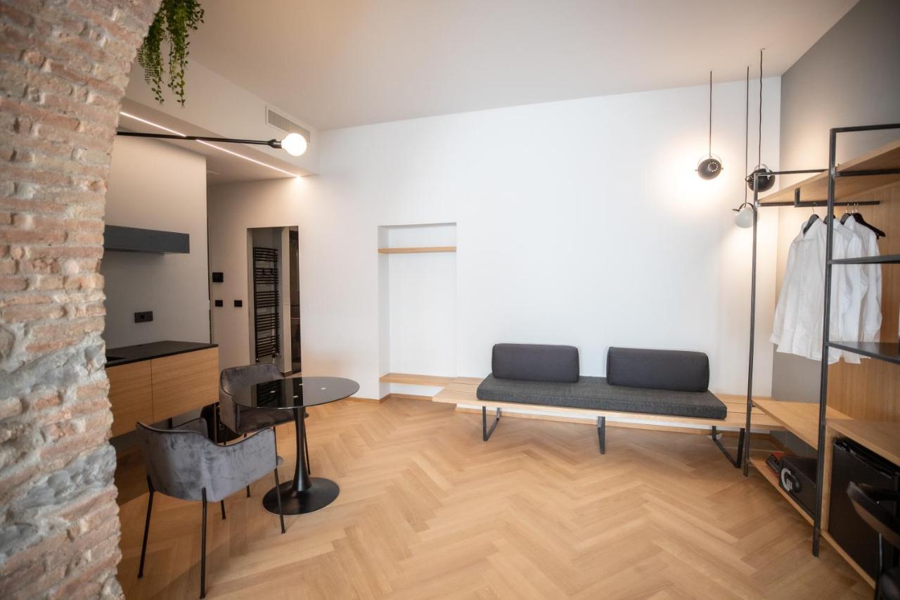 S1 Luxury Suites And Rooms 的里雅斯特 外观 照片