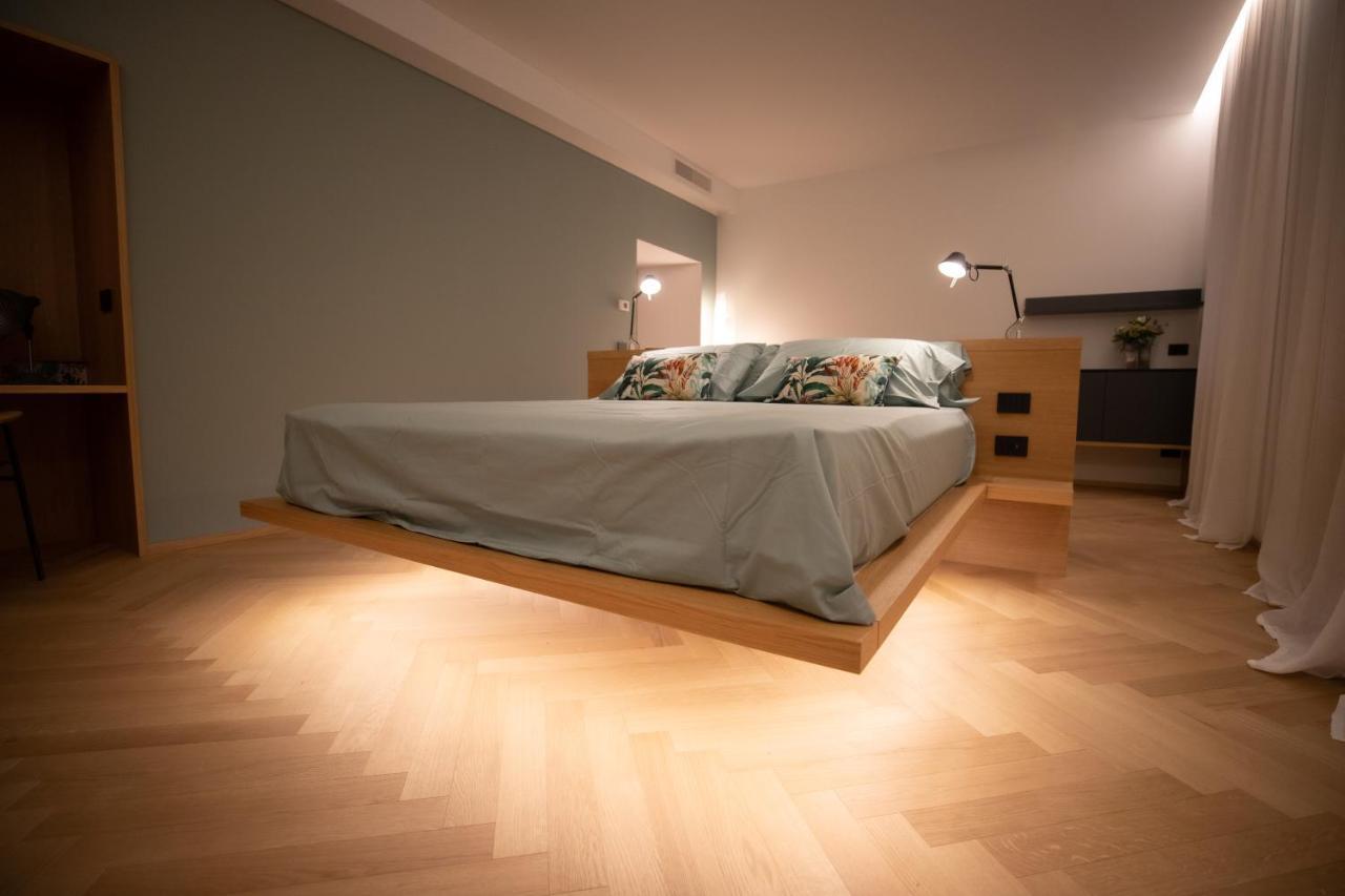 S1 Luxury Suites And Rooms 的里雅斯特 外观 照片